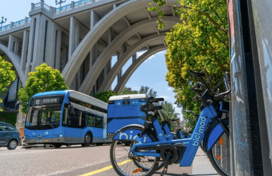 upload/emt-bus-bicimad-2025-08-29-095522-min.png